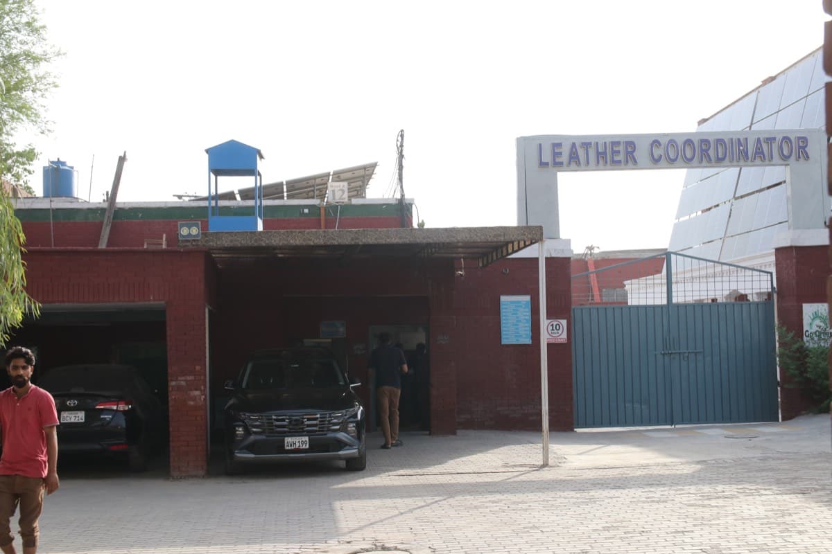 Leather goods storefront and street scene